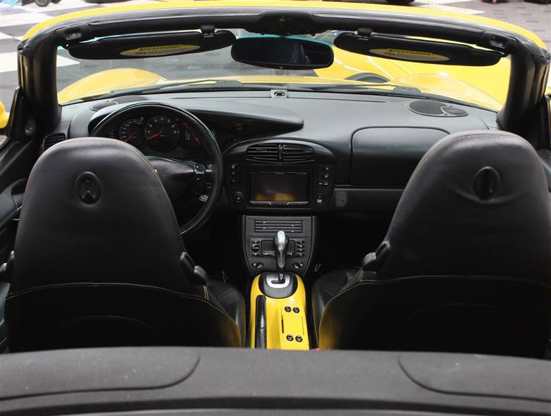 Used 2001 Porsche 911 Carrera image 12