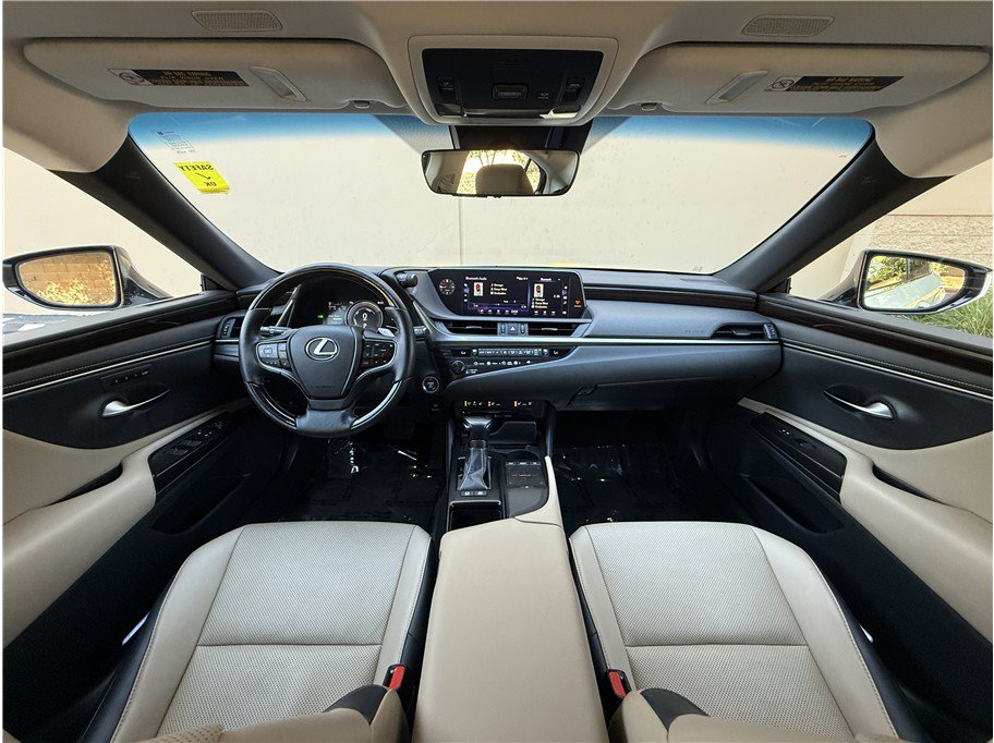 Used 2019 Lexus ES 300h w/ Premium Package FWD image 21