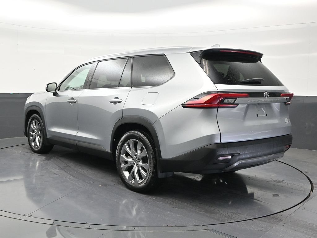 Used 2024 Toyota Grand Highlander FWD image 3