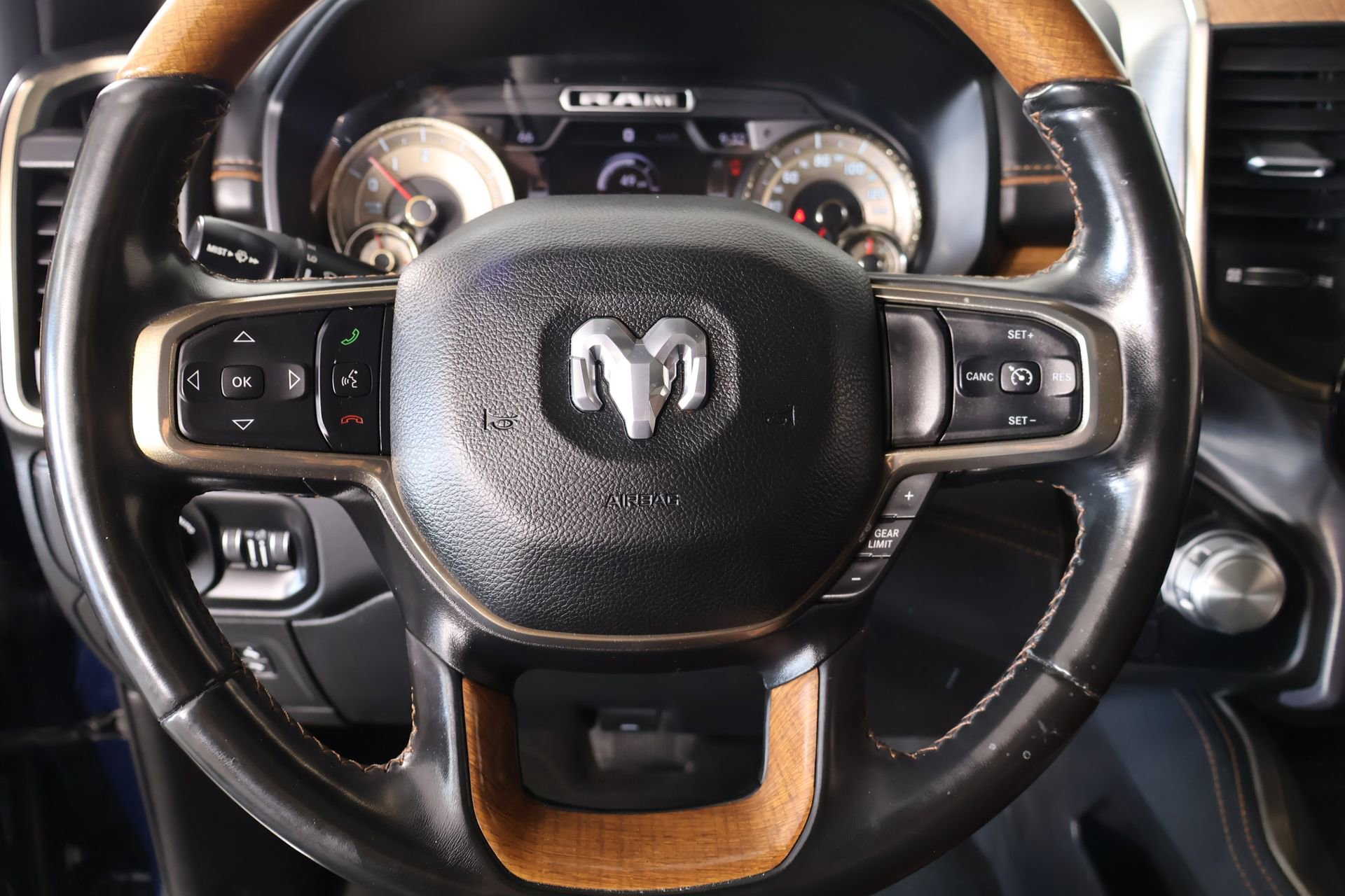 Used 2021 RAM 1500 Limited w/ Protection Group AWD/4WD image 3
