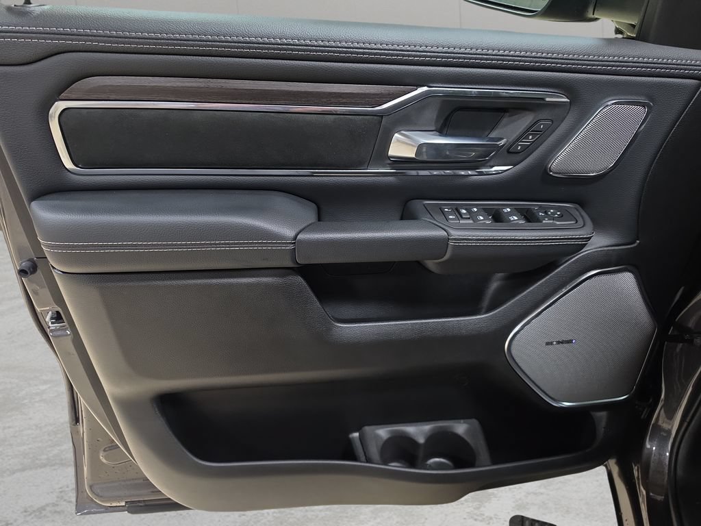 New 2027 RAM 1500 Laramie w/ Night Edition AWD/4WD image 13