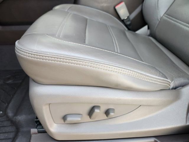 Used 2019 GMC Yukon XL Denali w/ Denali Ultimate Package AWD/4WD image 23