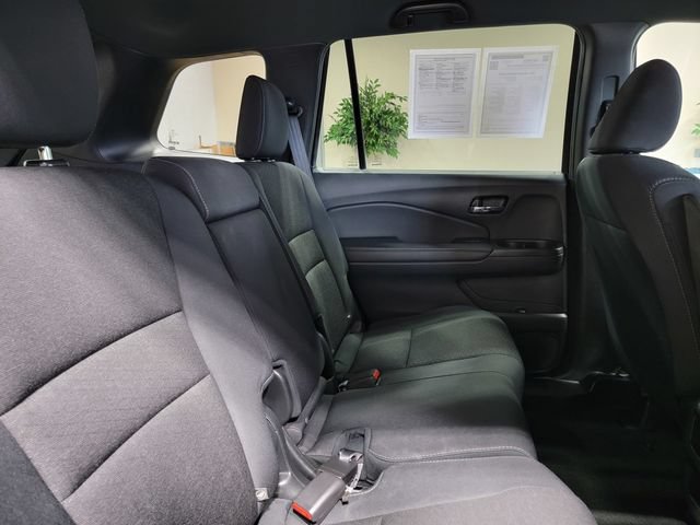 Used 2021 Honda Passport Sport image 15