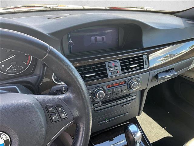 Used 2013 BMW 328i Convertible image 8