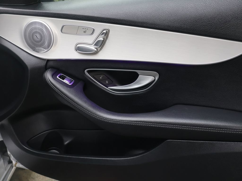 Used 2020 Mercedes-Benz C 300 4MATIC Sedan w/ Driver Assistance Package image 11