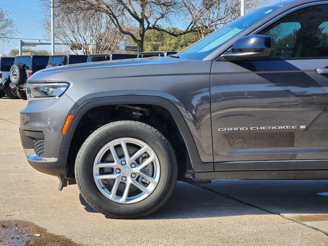 Used 2024 Jeep Grand Cherokee L Laredo image 9