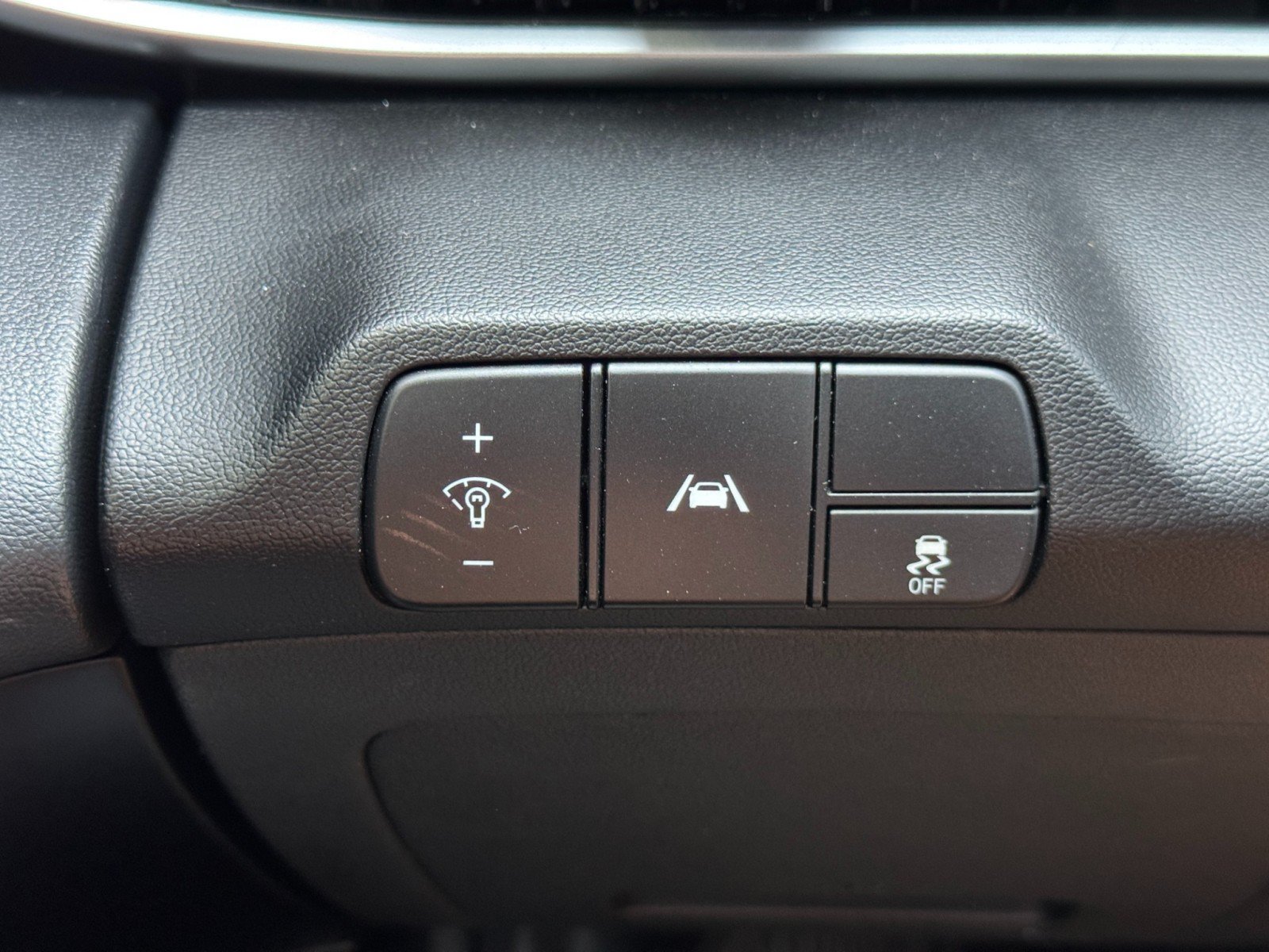 Used 2021 Hyundai Elantra SEL FWD image 16