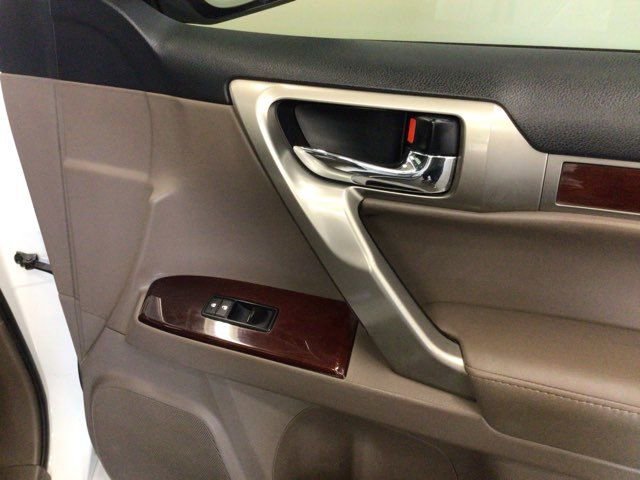 Used 2015 Lexus GX 460 Luxury AWD/4WD image 12