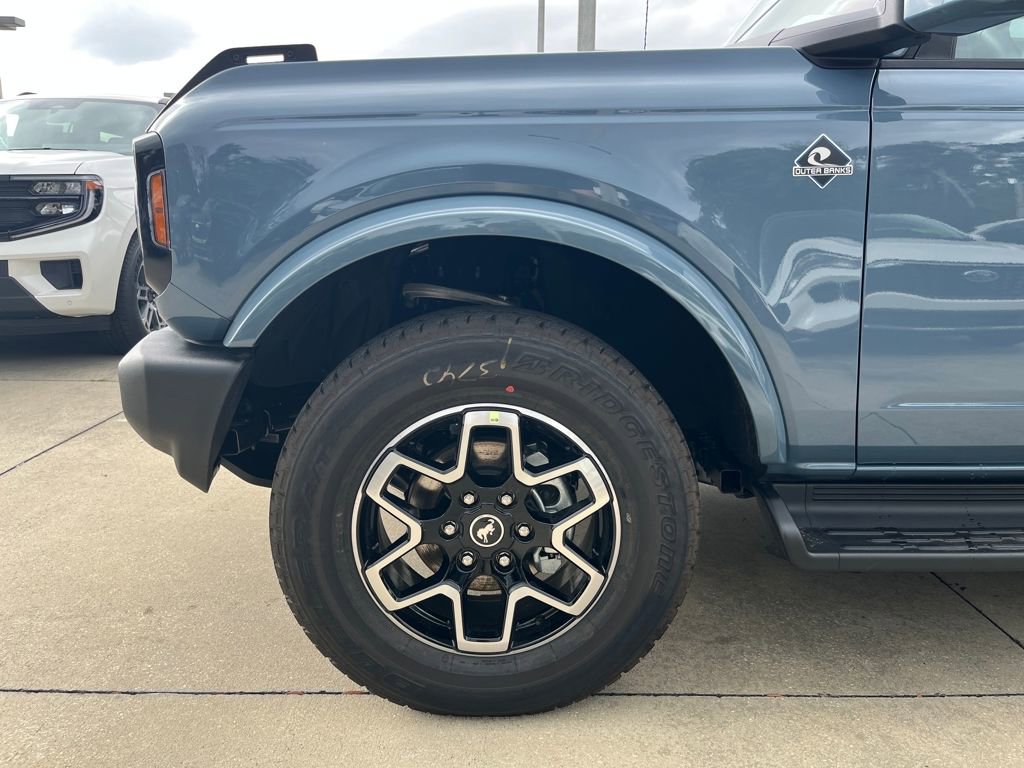 New 2025 Ford Bronco Outer Banks image 12