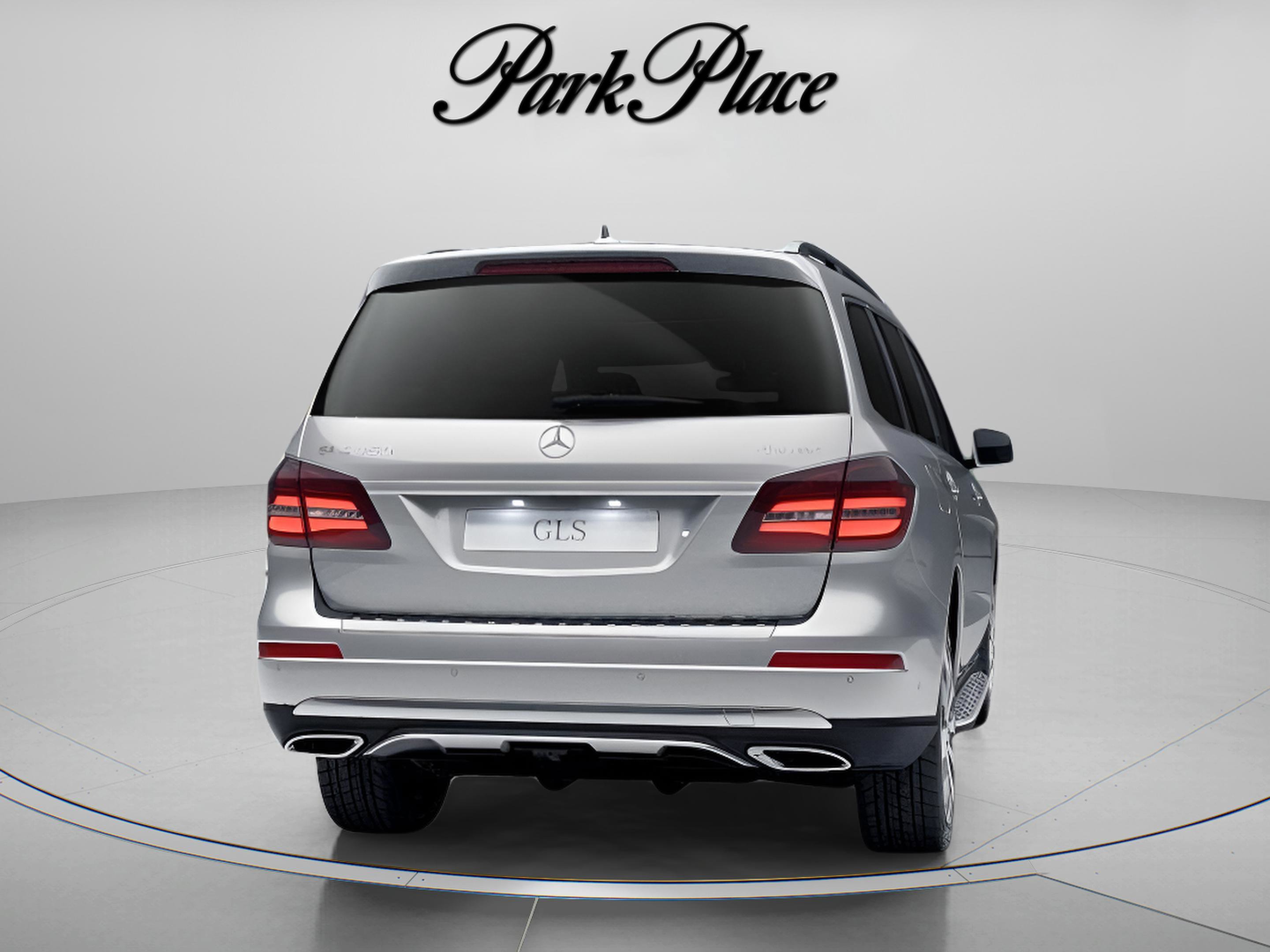 Used 2019 Mercedes-Benz GLS 450 4MATIC image 18