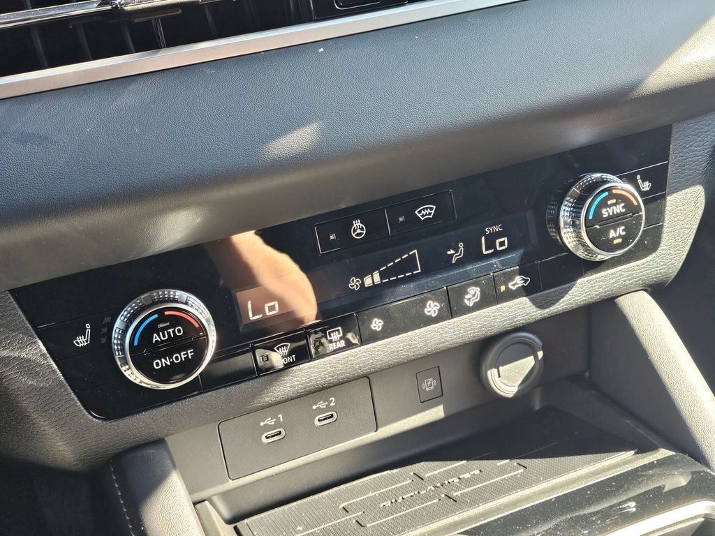 New 2026 Mitsubishi Outlander LE AWD/4WD image 24