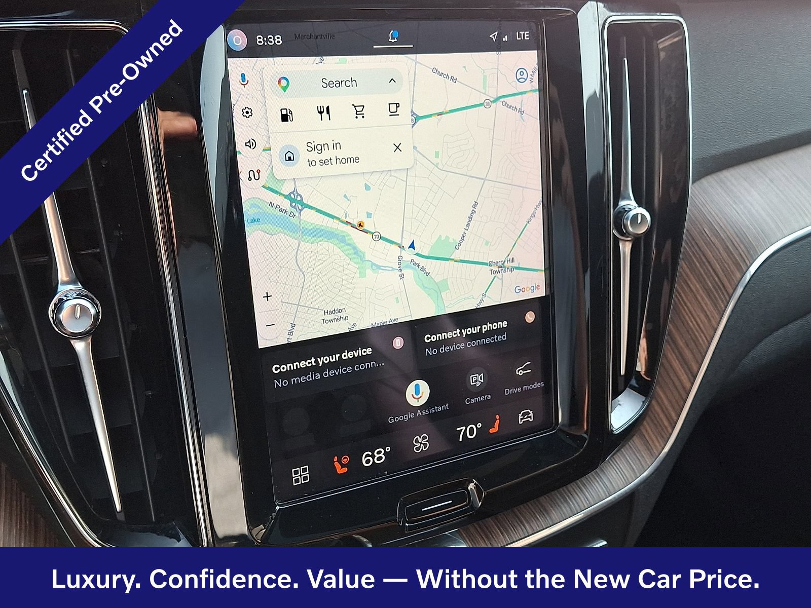 Certified 2022 Volvo XC60 B5 Momentum w/ Advanced Package AWD/4WD image 18