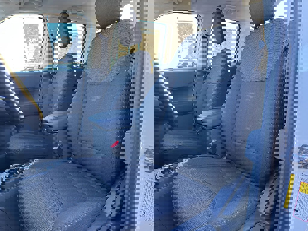 New 2025 Ford Maverick XL w/ Equipment Group 101A image 15