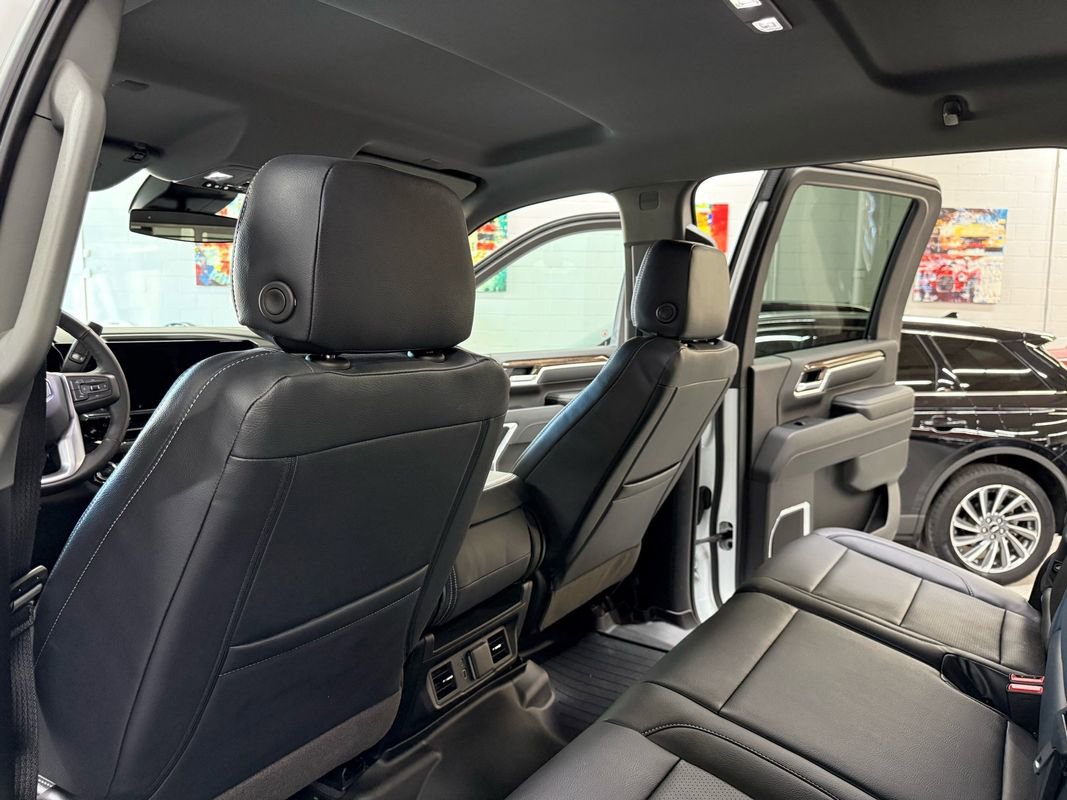 Used 2025 GMC Sierra 2500 SLE w/ Preferred Package image 15