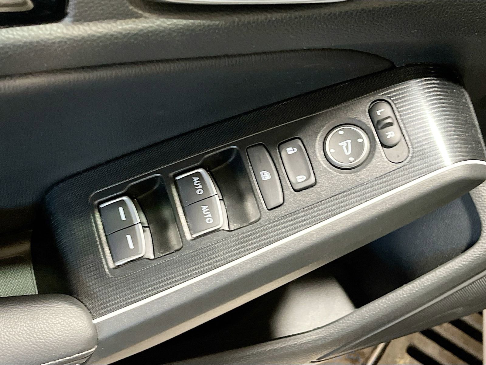 Used 2025 Honda Civic Sport Touring image 18