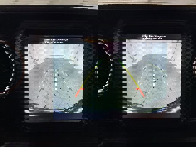 Used 2019 Jeep Wrangler Unlimited Sahara image 15