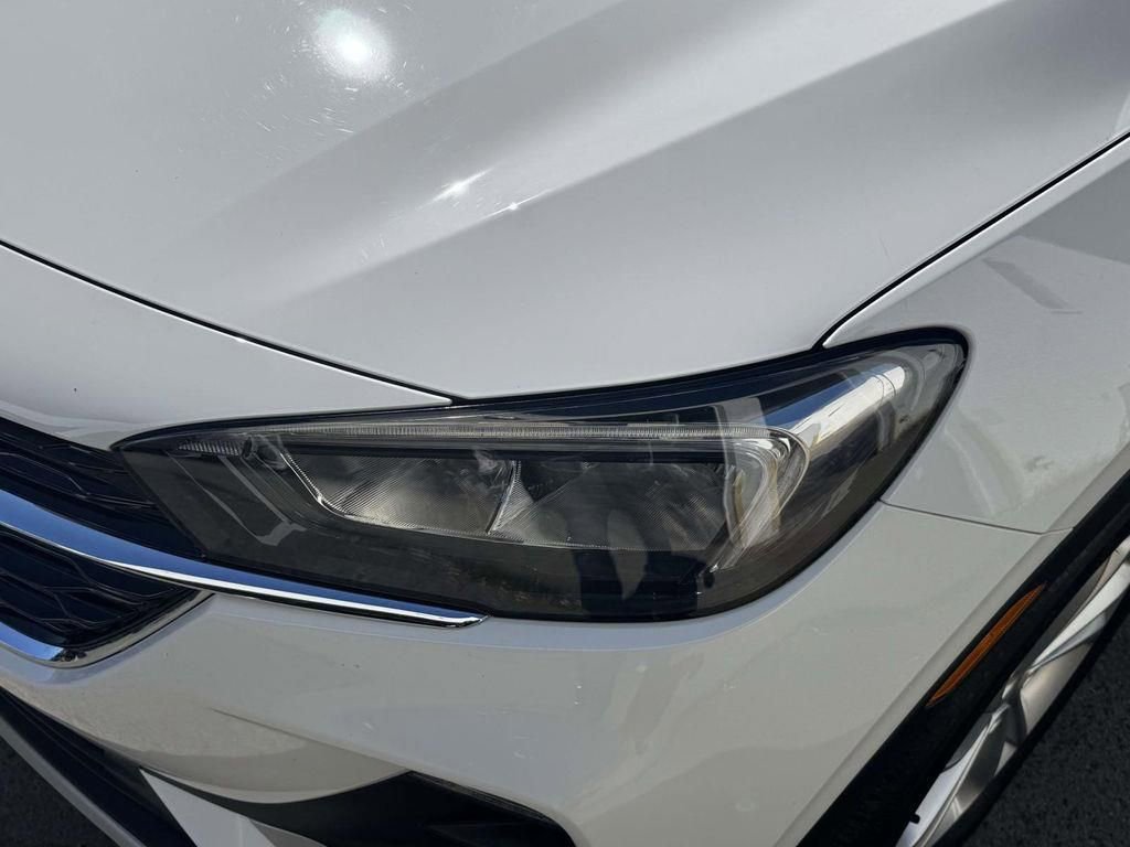 Used 2023 Buick Encore GX Preferred w/ Cold Weather Comfort Package image 9