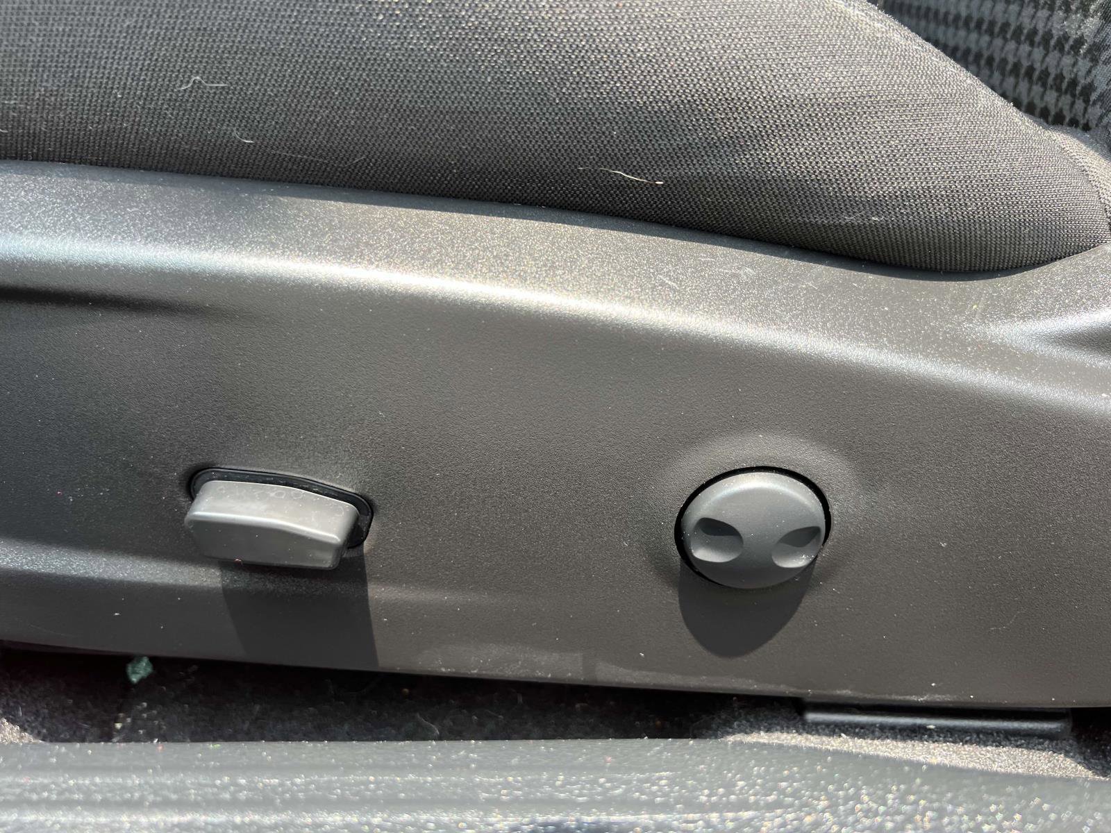 Used 2023 Dodge Challenger GT w/ Blacktop Package image 17