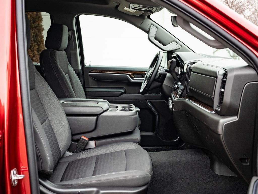 Used 2023 GMC Sierra 1500 Elevation image 24