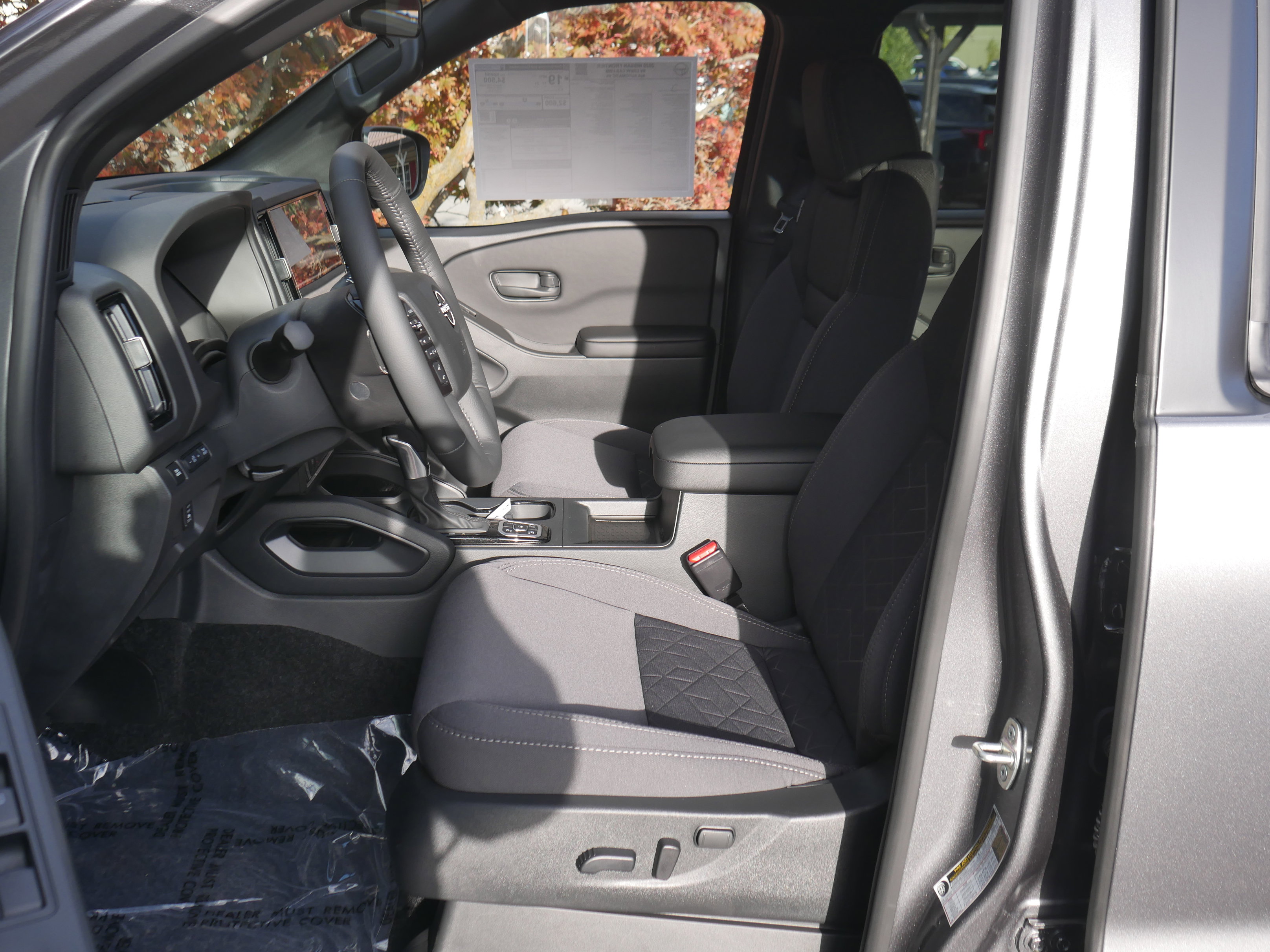 New 2026 Nissan Frontier SV w/ SV Convenience Package image 3