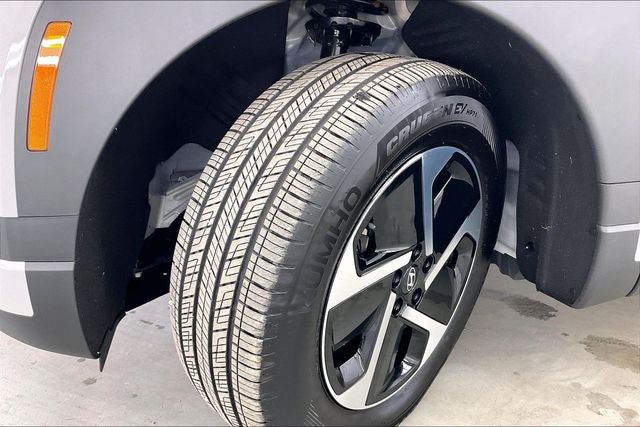 Certified 2026 Hyundai Ioniq 9 SE AWD/4WD image 32