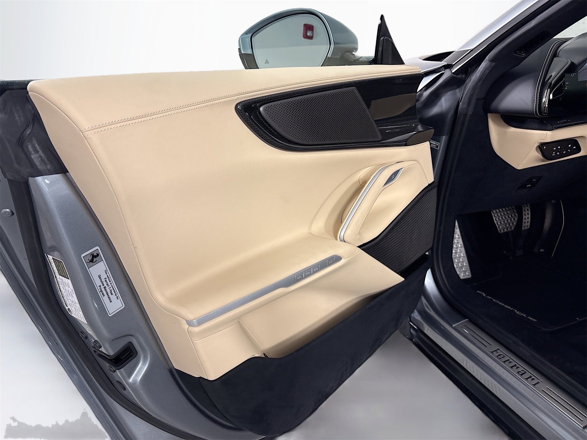 Certified 2025 Ferrari Purosangue image 10