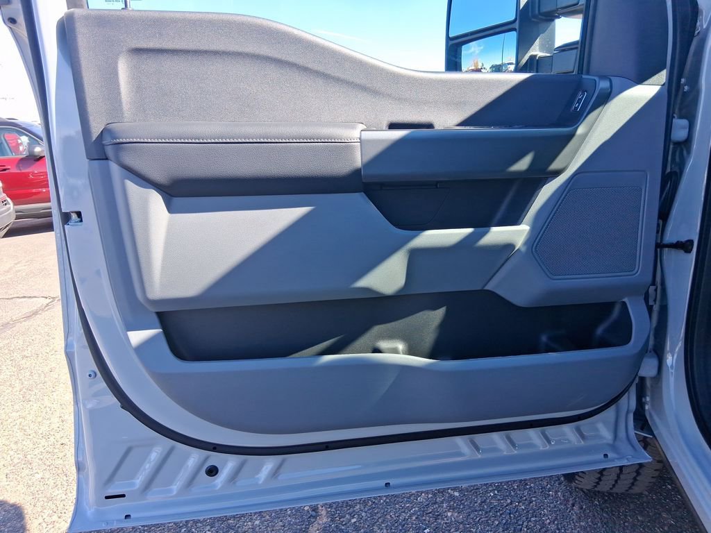 New 2026 Ford F250 XL w/ STX Appearance Package AWD/4WD image 10