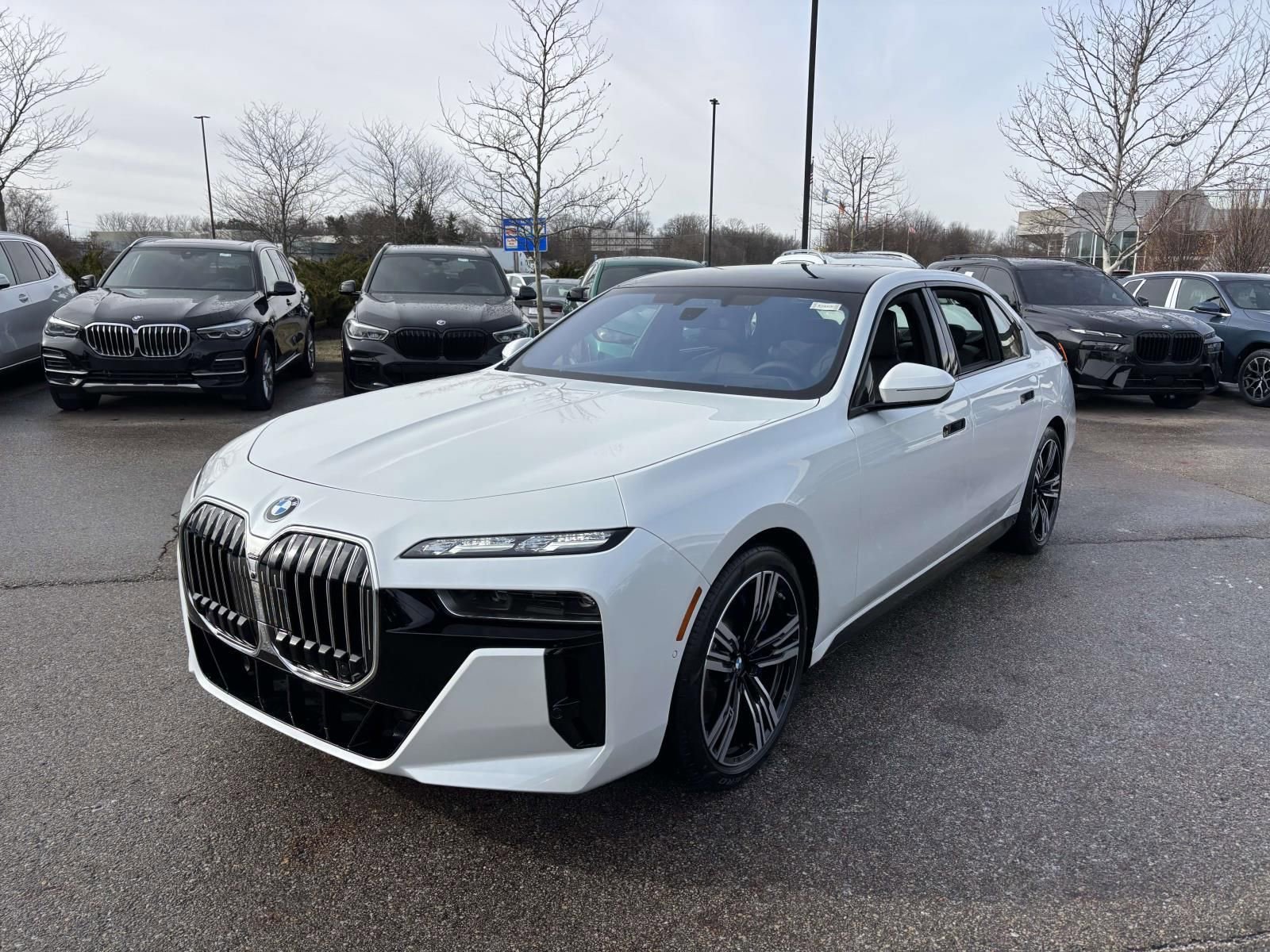 New 2026 BMW 760i xDrive w/ Executive Package AWD/4WD image 3
