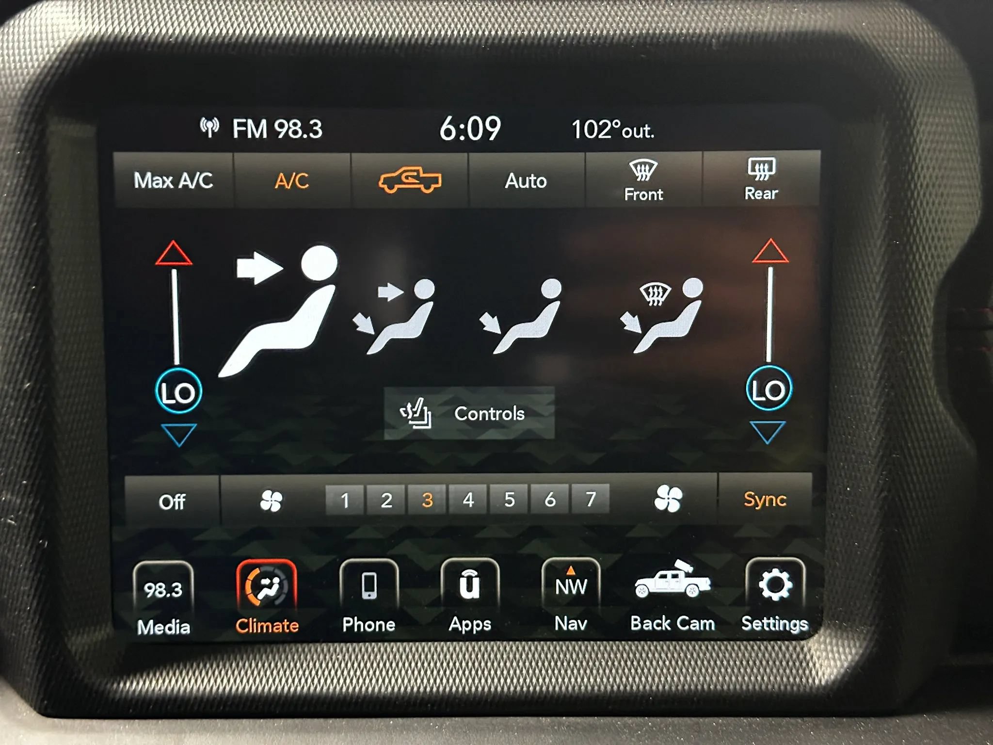 Used 2020 Jeep Gladiator Rubicon AWD/4WD image 35