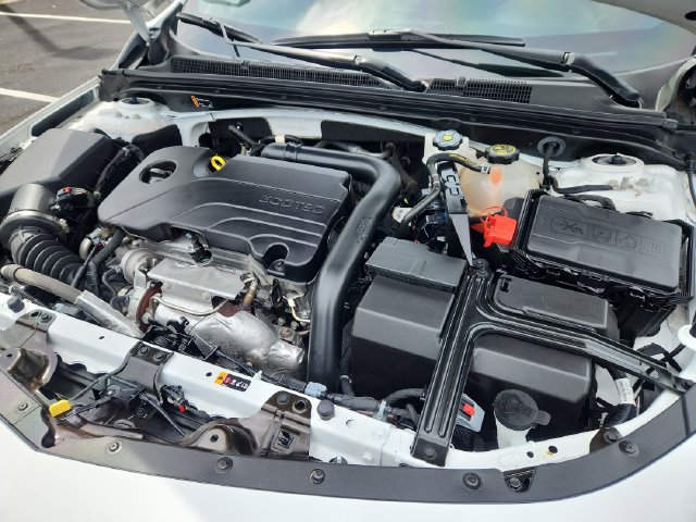 Used 2024 Chevrolet Malibu LT FWD image 17