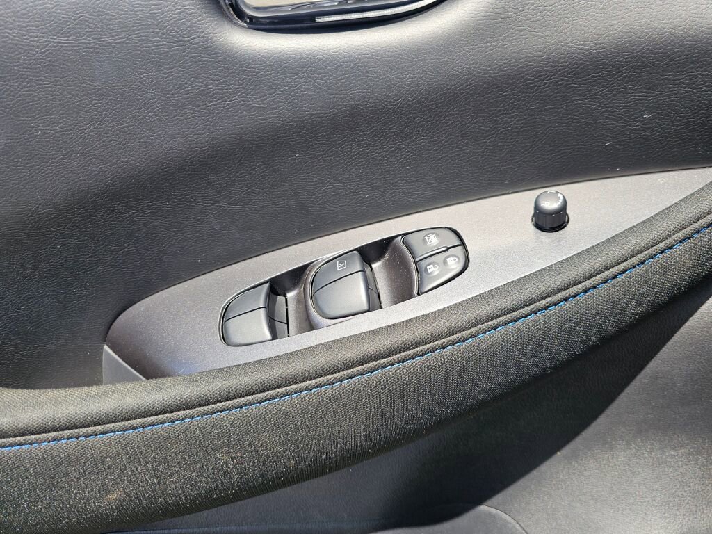Used 2024 Nissan Leaf S FWD image 26
