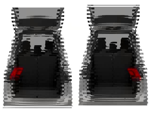 Used 2021 Volkswagen Tiguan S image 13