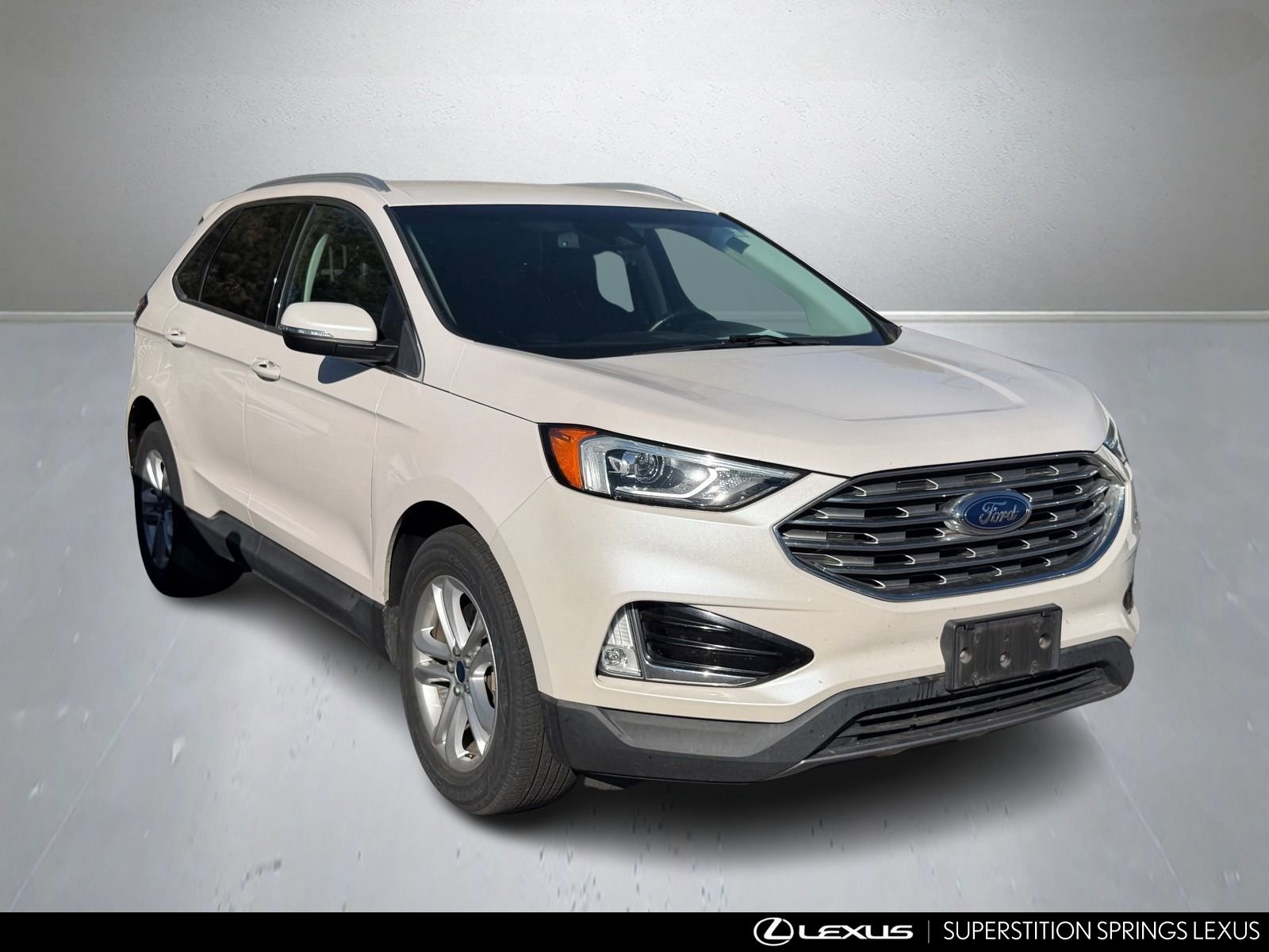 Used 2019 Ford Edge SEL w/ Equipment Group 201A image 2