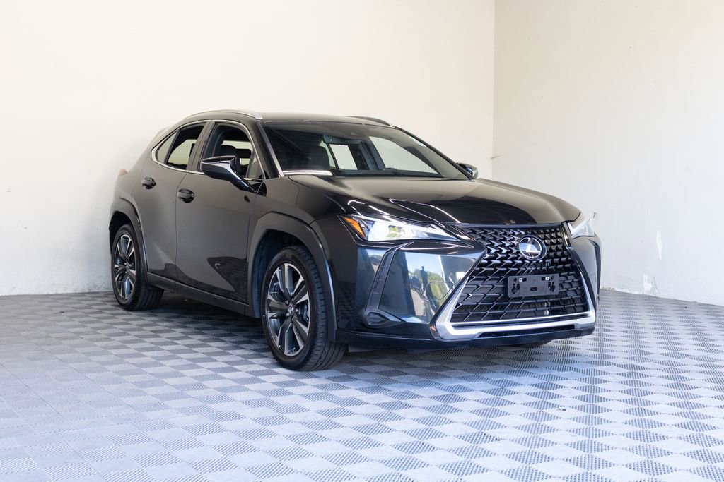 Used 2020 Lexus UX 200 w/ Premium Package FWD image 6