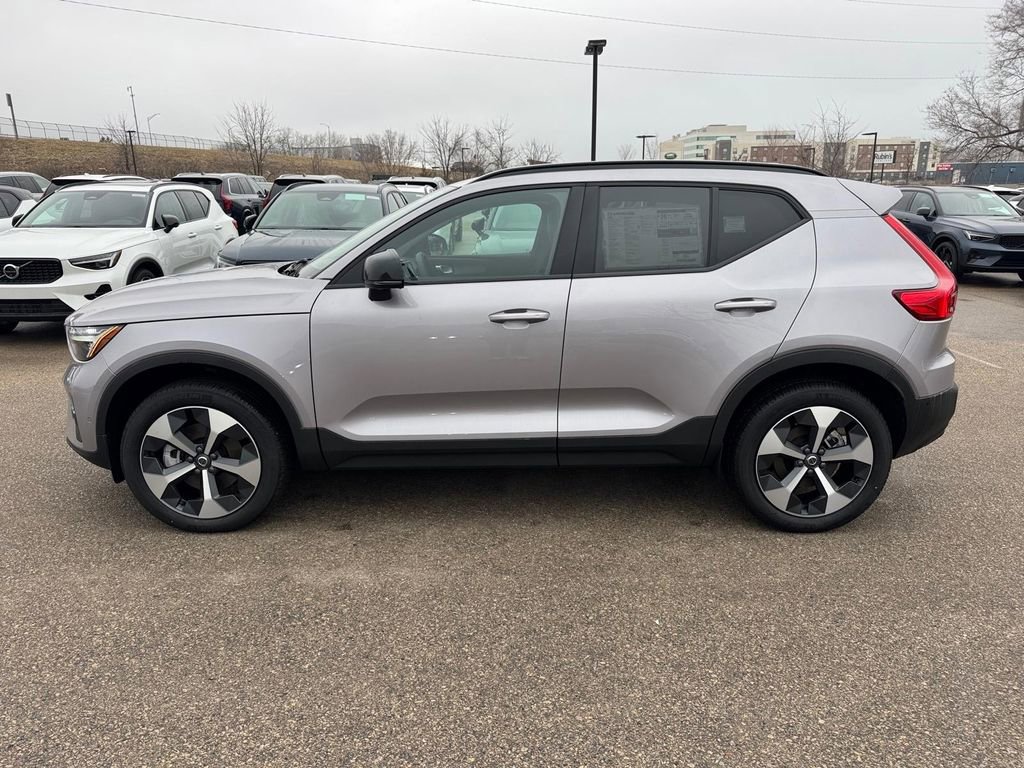 New 2026 Volvo XC40 B5 Plus w/ Protection Package Premier AWD/4WD image 2