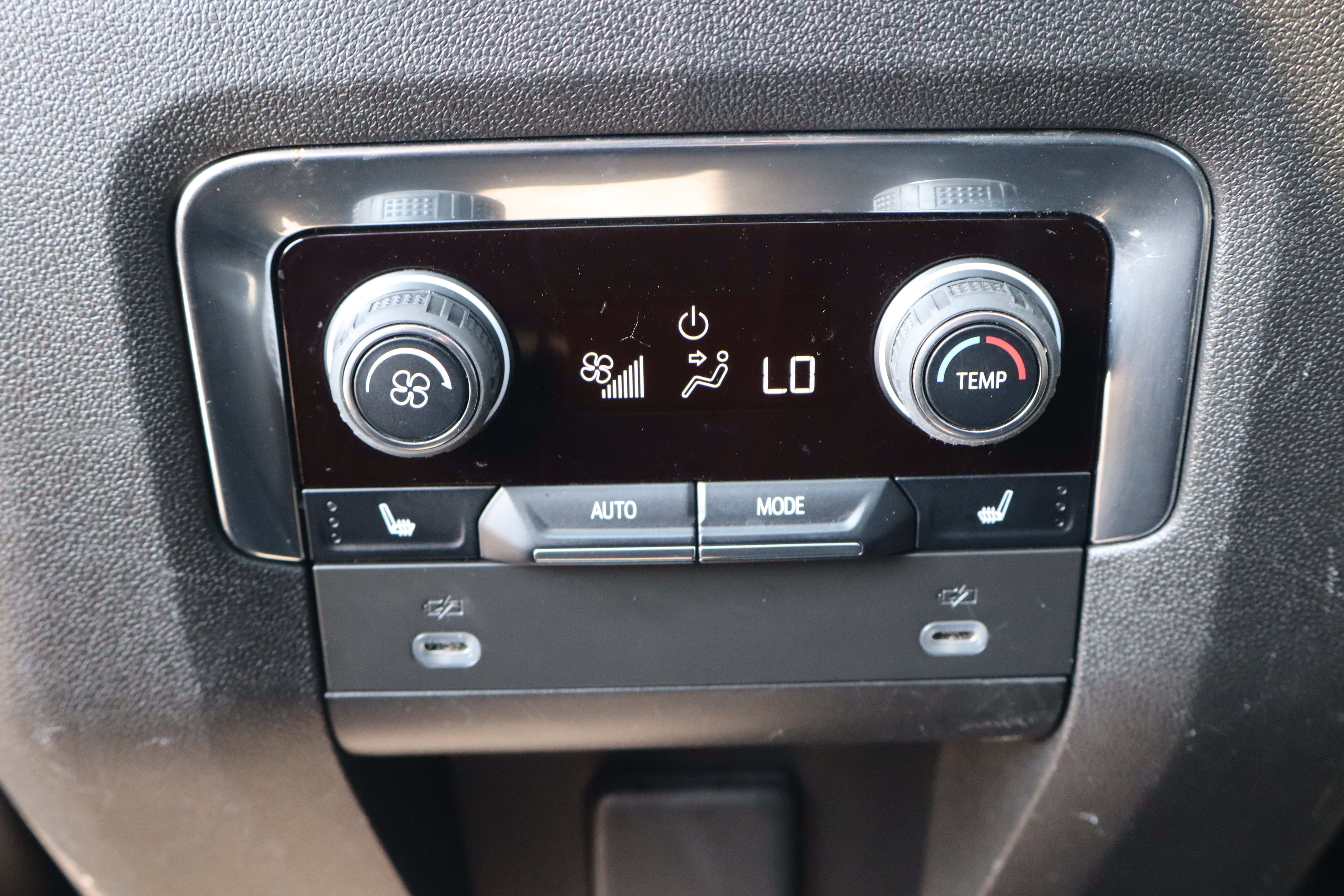 Used 2023 Chevrolet Tahoe RST w/ Luxury Package AWD/4WD image 22