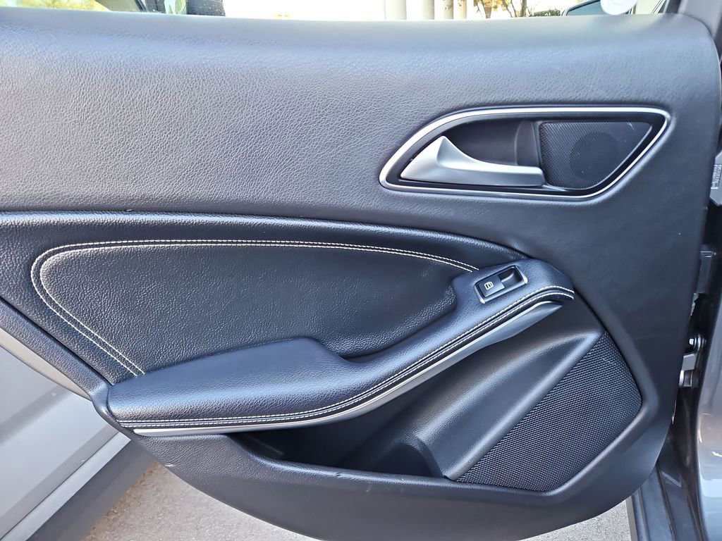 Used 2018 Mercedes-Benz GLA 250 image 30