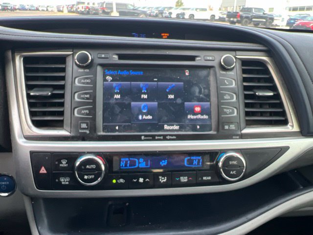 Used 2018 Toyota Highlander Limited Platinum AWD/4WD image 15