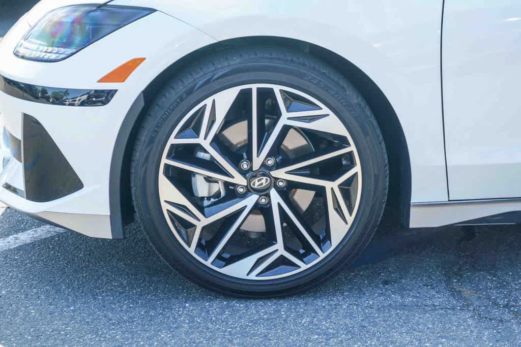 Used 2024 Hyundai Ioniq 6 SEL RWD image 10