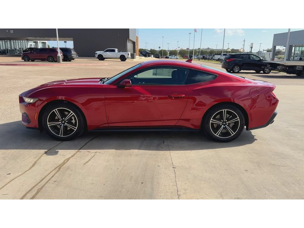 Used 2024 Ford Mustang Coupe RWD image 5