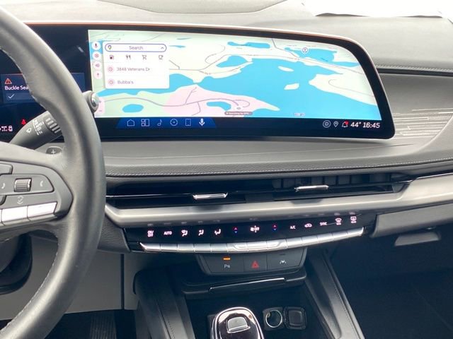 Certified 2025 Cadillac XT4 Premium Luxury AWD/4WD image 9