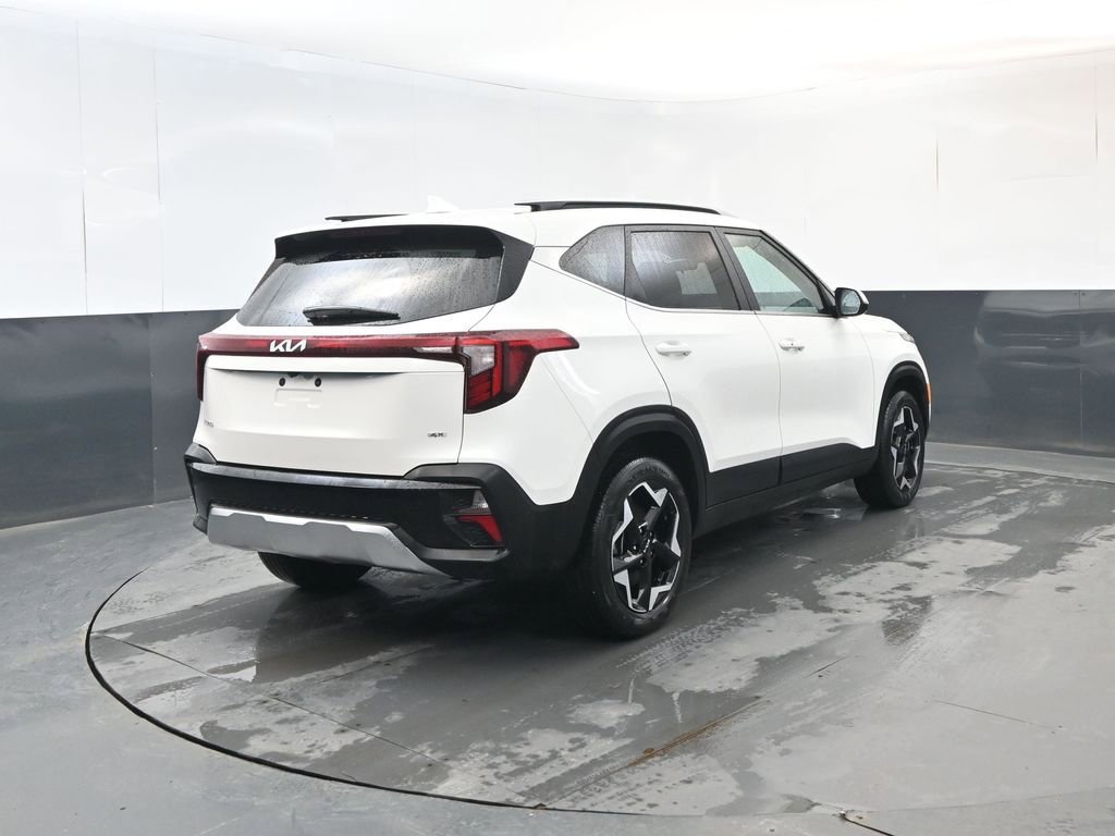 Used 2024 Kia Seltos EX image 5