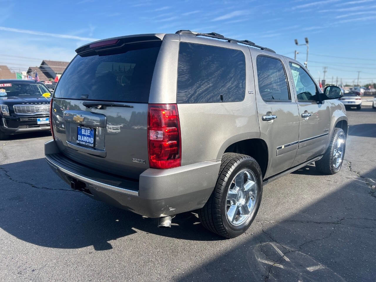 Used 2012 Chevrolet Tahoe LTZ image 6