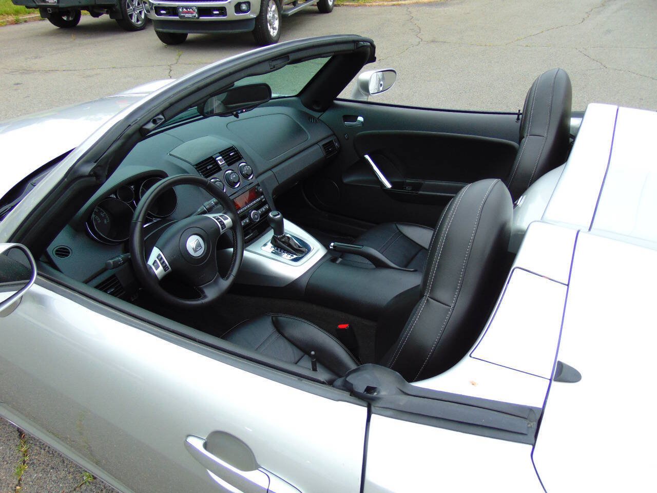 Used 2008 Saturn Sky w/ Premium Trim Package RWD image 47