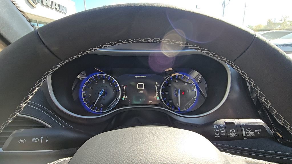 New 2026 Chrysler Pacifica Select image 19