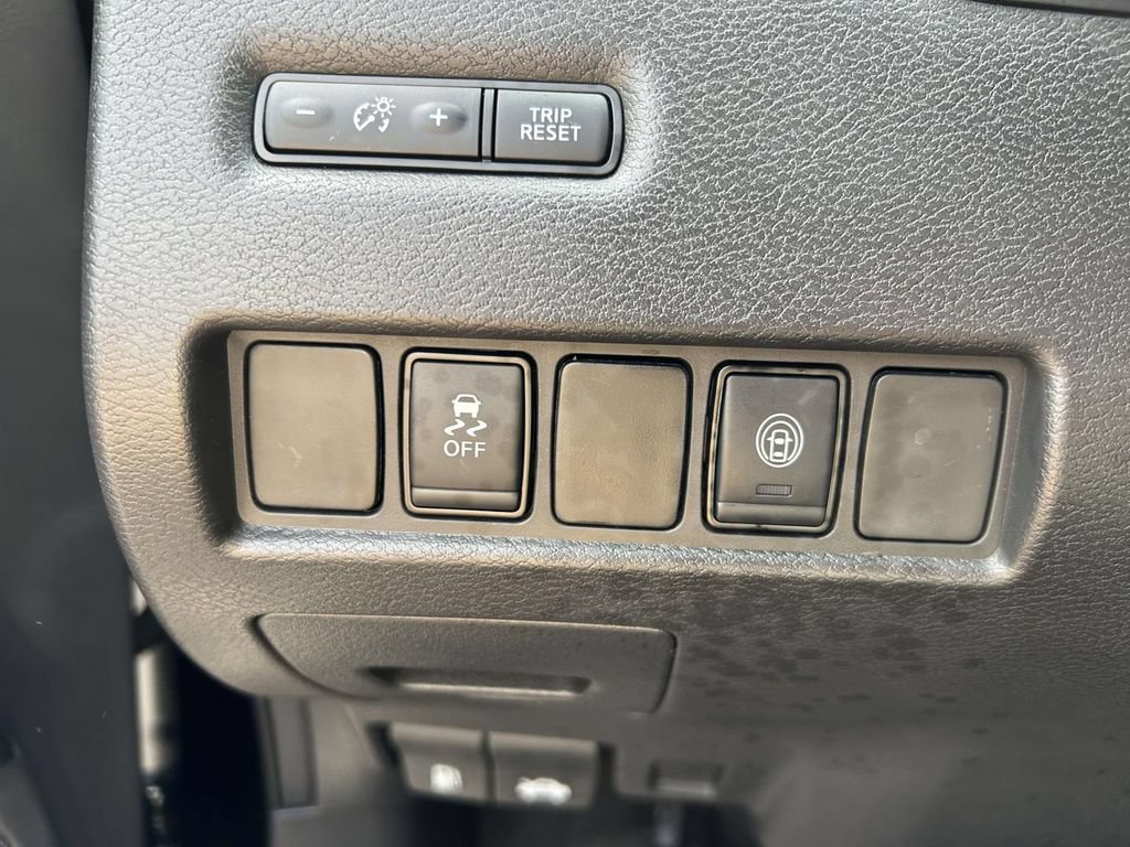 Used 2024 Nissan Murano SV FWD image 19