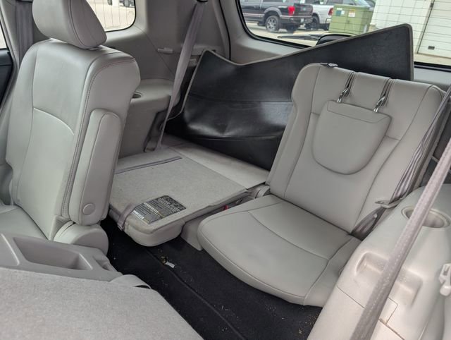 Used 2012 Toyota Highlander SE w/ Tow Pkg FWD image 13