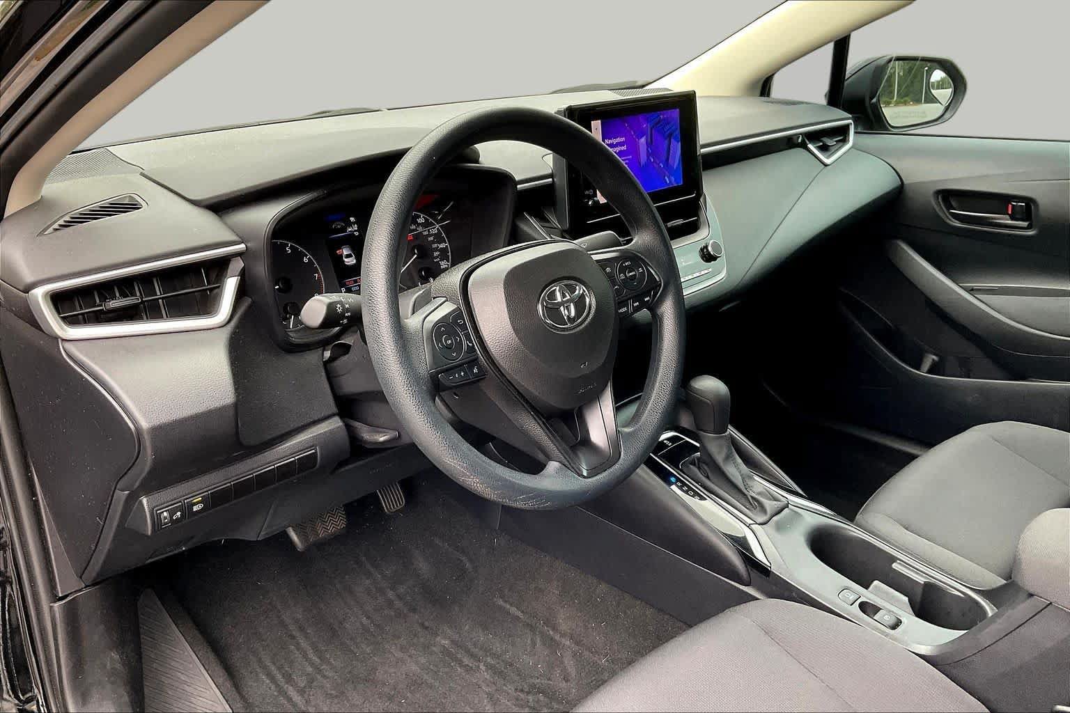 Used 2024 Toyota Corolla LE FWD image 16