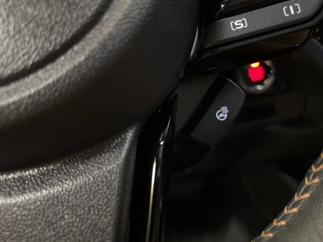 Certified 2025 Subaru Forester Touring w/ Protection Package image 42