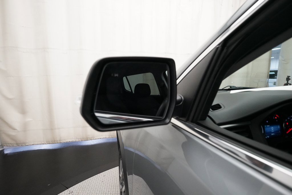 Certified 2023 GMC Acadia SLE w/ Driver Convenience Package image 25